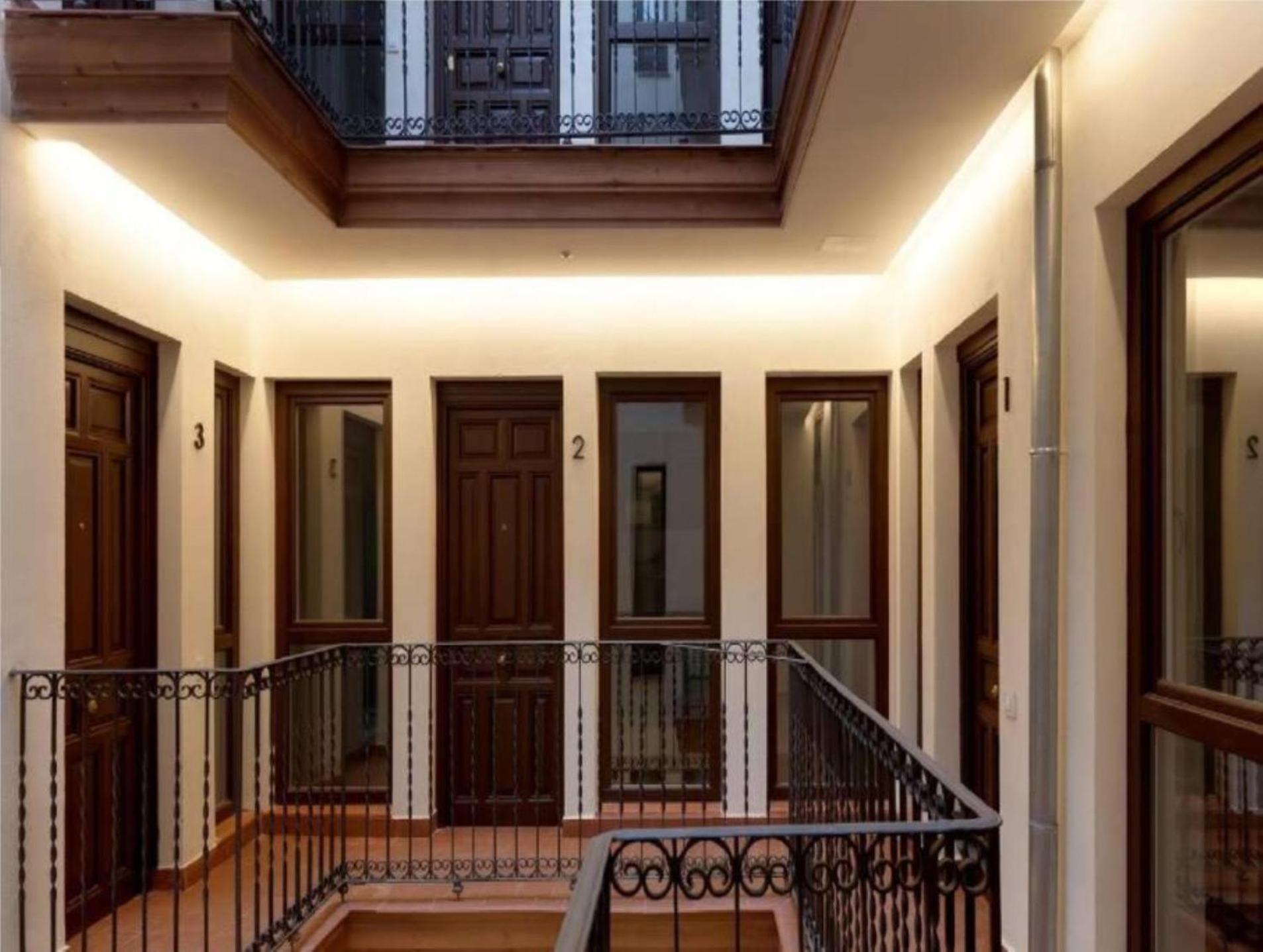 Apartamentos En La Latiina Мадрид Экстерьер фото