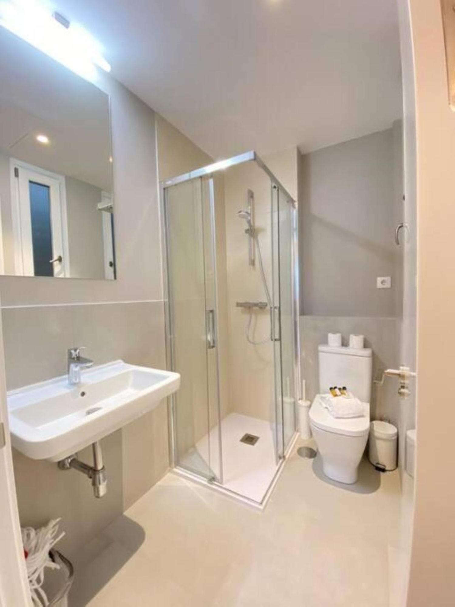 Apartamentos En La Latiina Мадрид Экстерьер фото